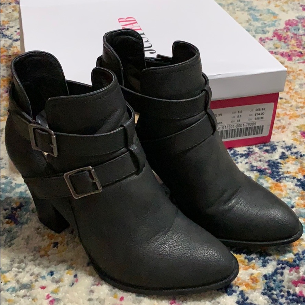 JustFab Flor Booties
